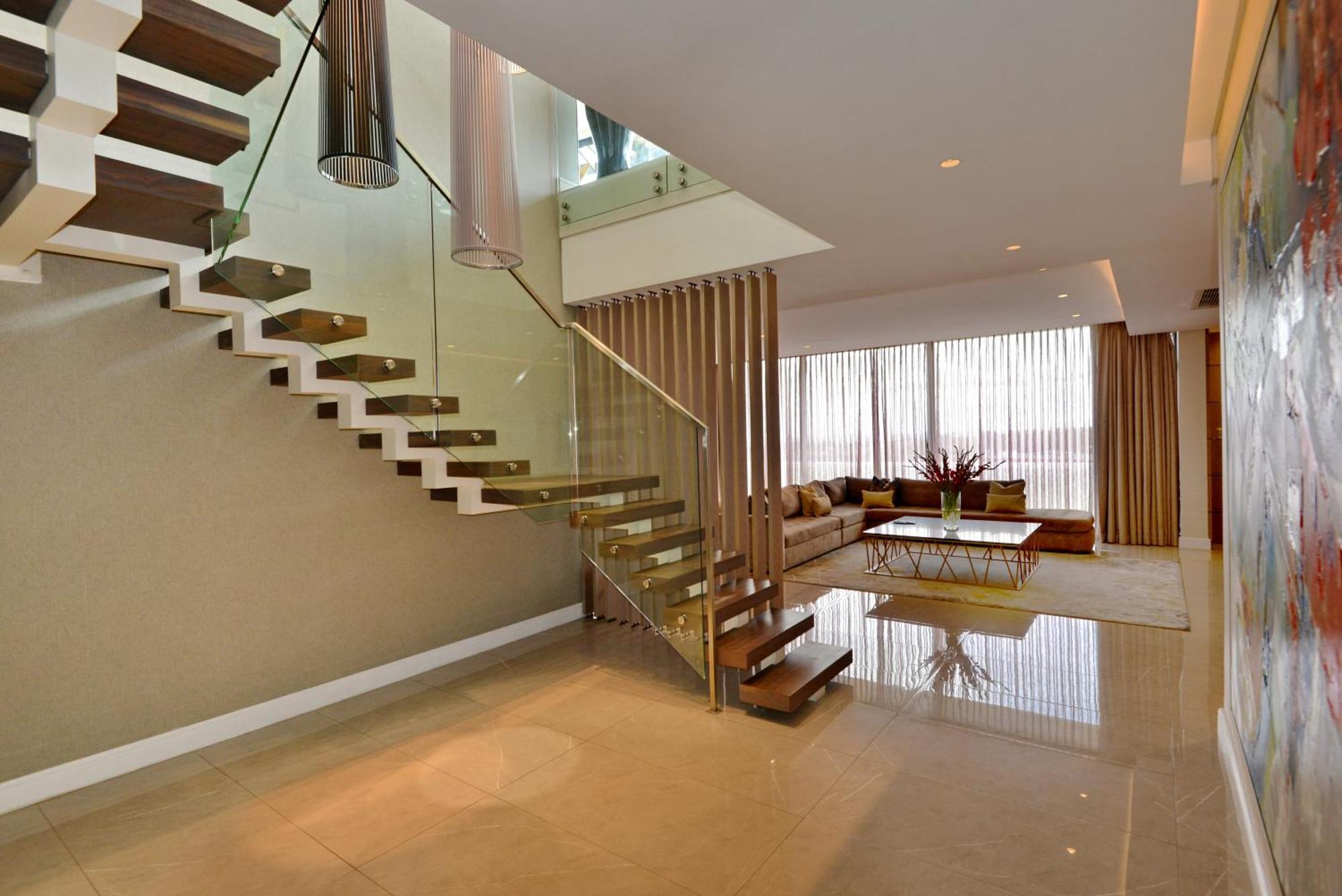 The Houghton Hotel, Spa, Wellness & Golf Johannesburg Pokoj fotografie A staircase in a house