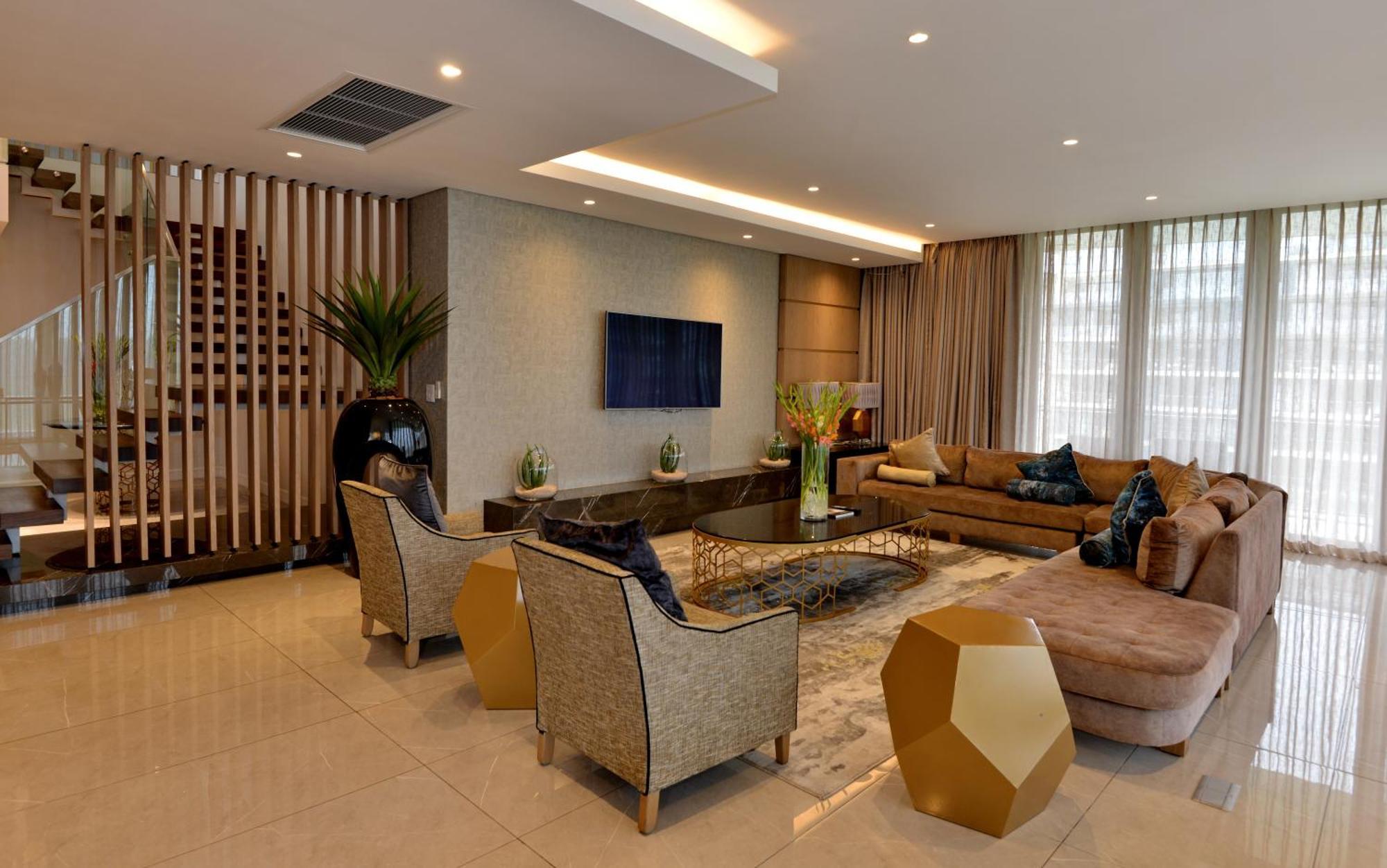 The Houghton Hotel, Spa, Wellness & Golf Johannesburg Exteriér fotografie A living room in a luxury apartment